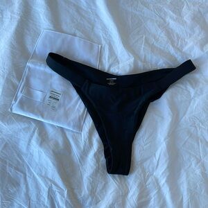 ARK SWIMWEAR | banded bottom black